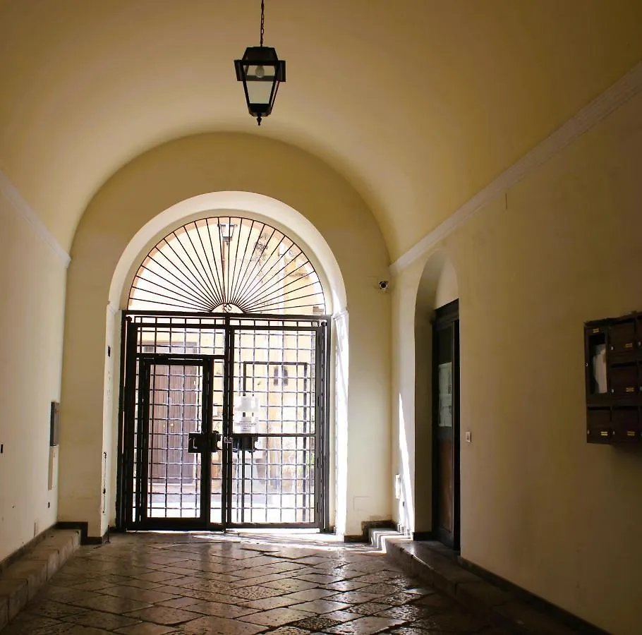 Home Cosma&Damiano Palermo Apartment